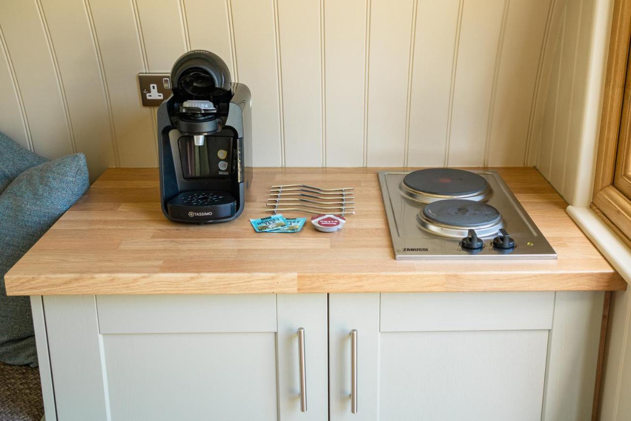 Hotel Glamping At South Lytchett Manor à Poole Extérieur photo