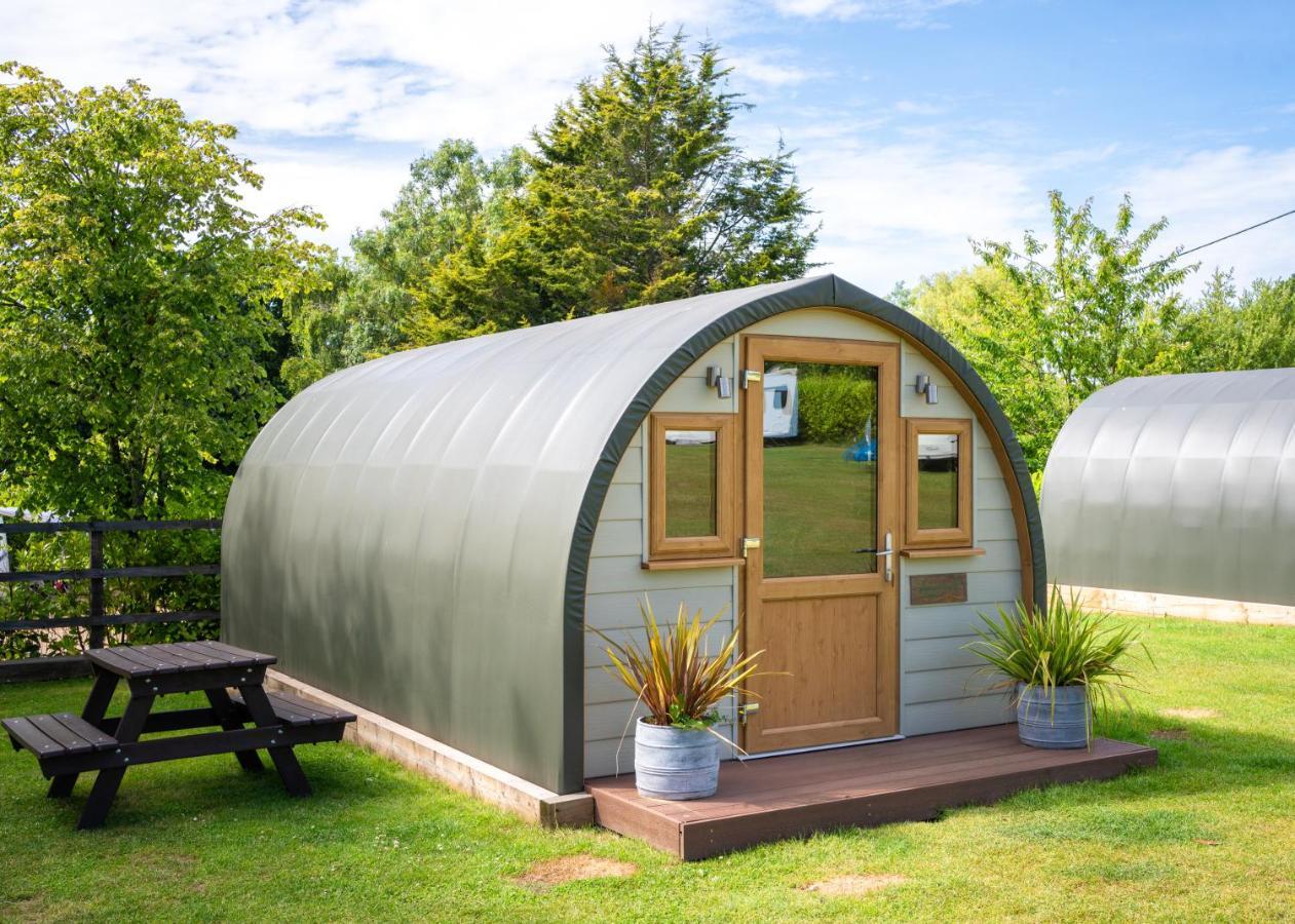 Hotel Glamping At South Lytchett Manor à Poole Extérieur photo