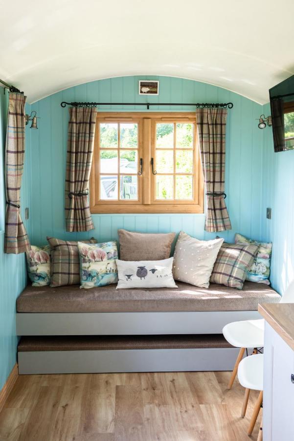 Hotel Glamping At South Lytchett Manor à Poole Extérieur photo