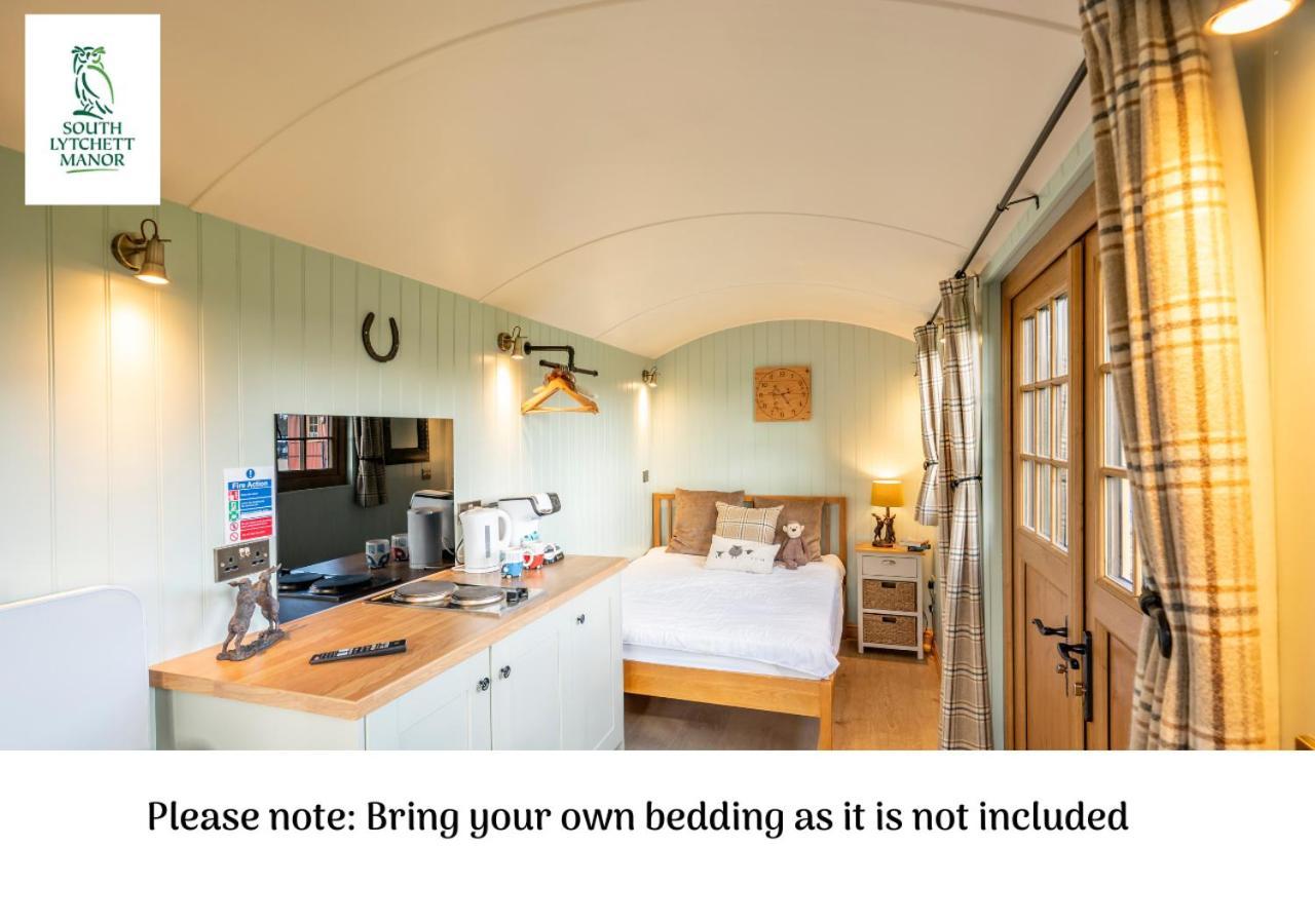 Hotel Glamping At South Lytchett Manor à Poole Extérieur photo