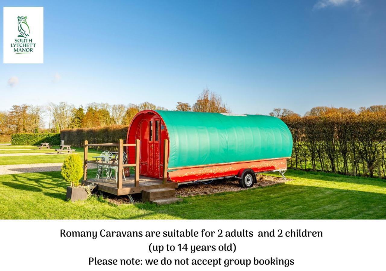 Hotel Glamping At South Lytchett Manor à Poole Extérieur photo